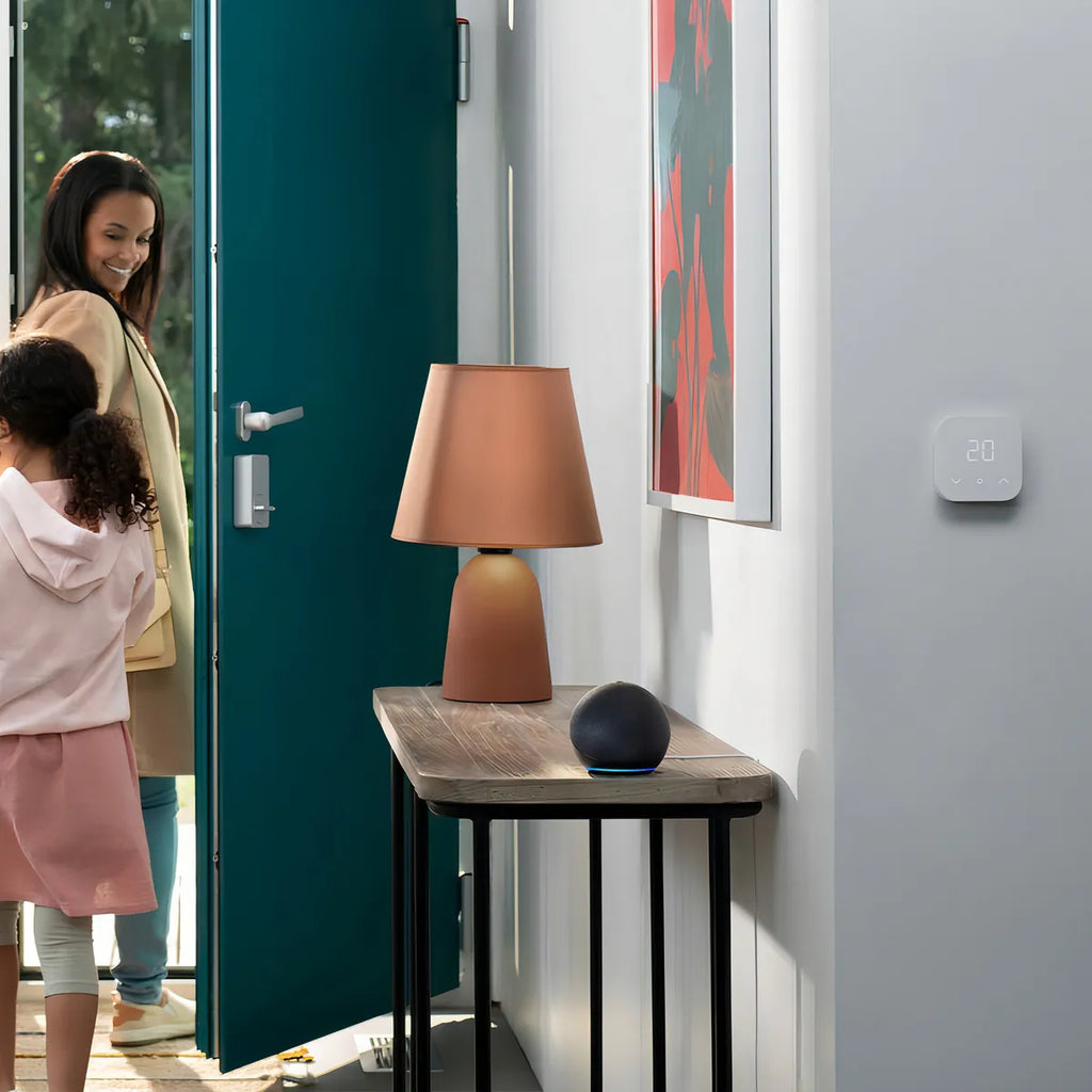 Amazon Echo Dot 5th Gen com assistente virtual Alexa